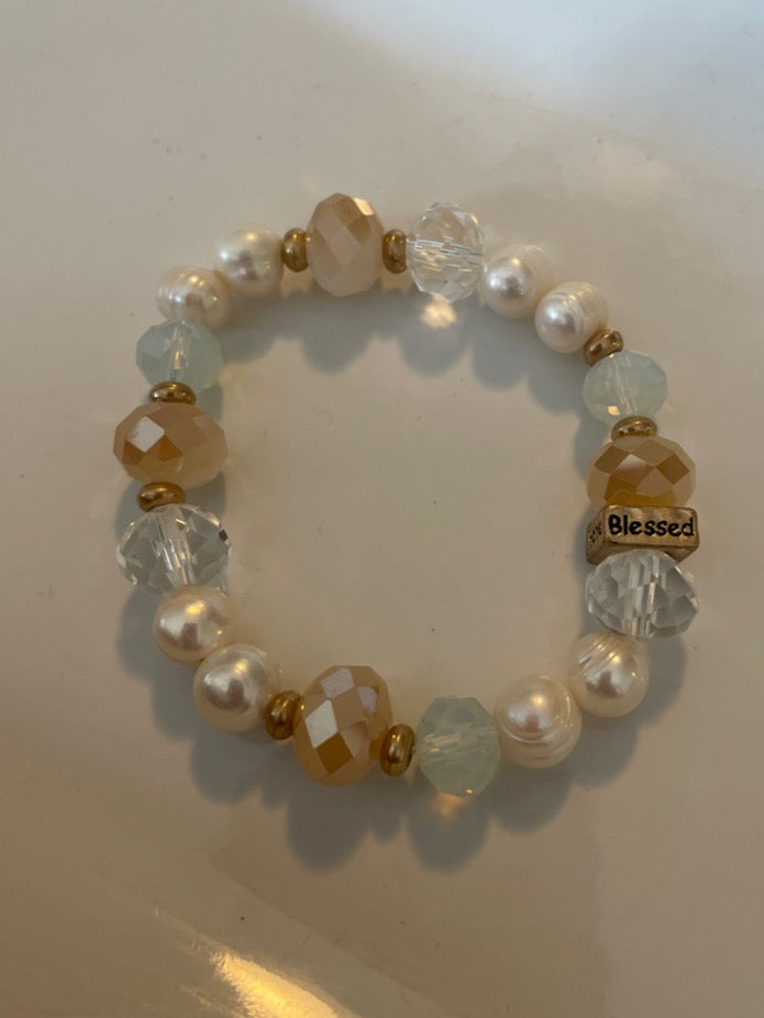 Fresh Water Pearl and Glass Bead Stretch Bracelet