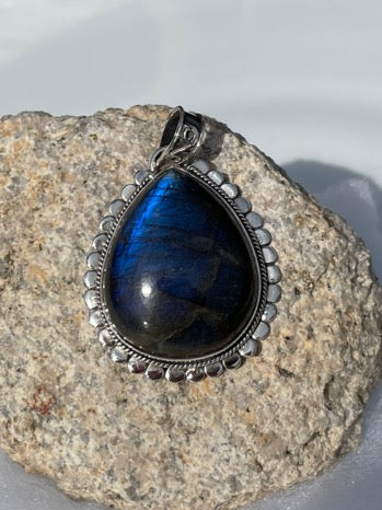 Natural Labradorite and sterling Silver Pendant
