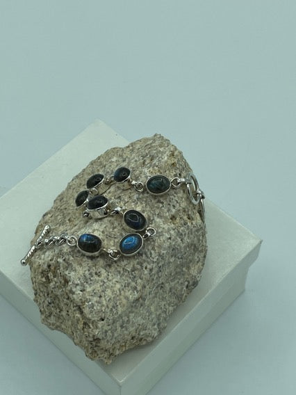 Labradorite Oval Stone Silver Bracelet