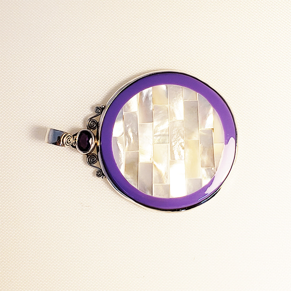 Round Mother-of-Pearl Inlaid Pendant with garnet