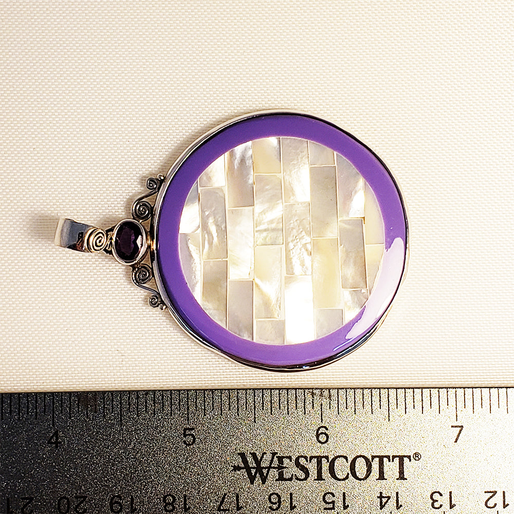 Round Mother-of-Pearl Inlaid Pendant with garnet