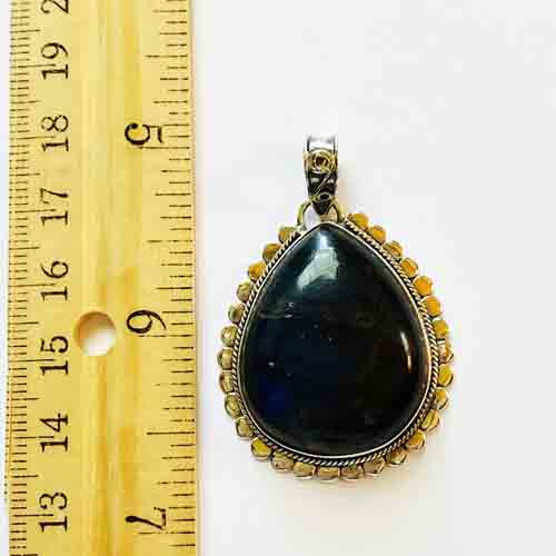 Natural Labradorite and sterling Silver Pendant