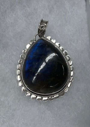 Natural Labradorite and sterling Silver Pendant